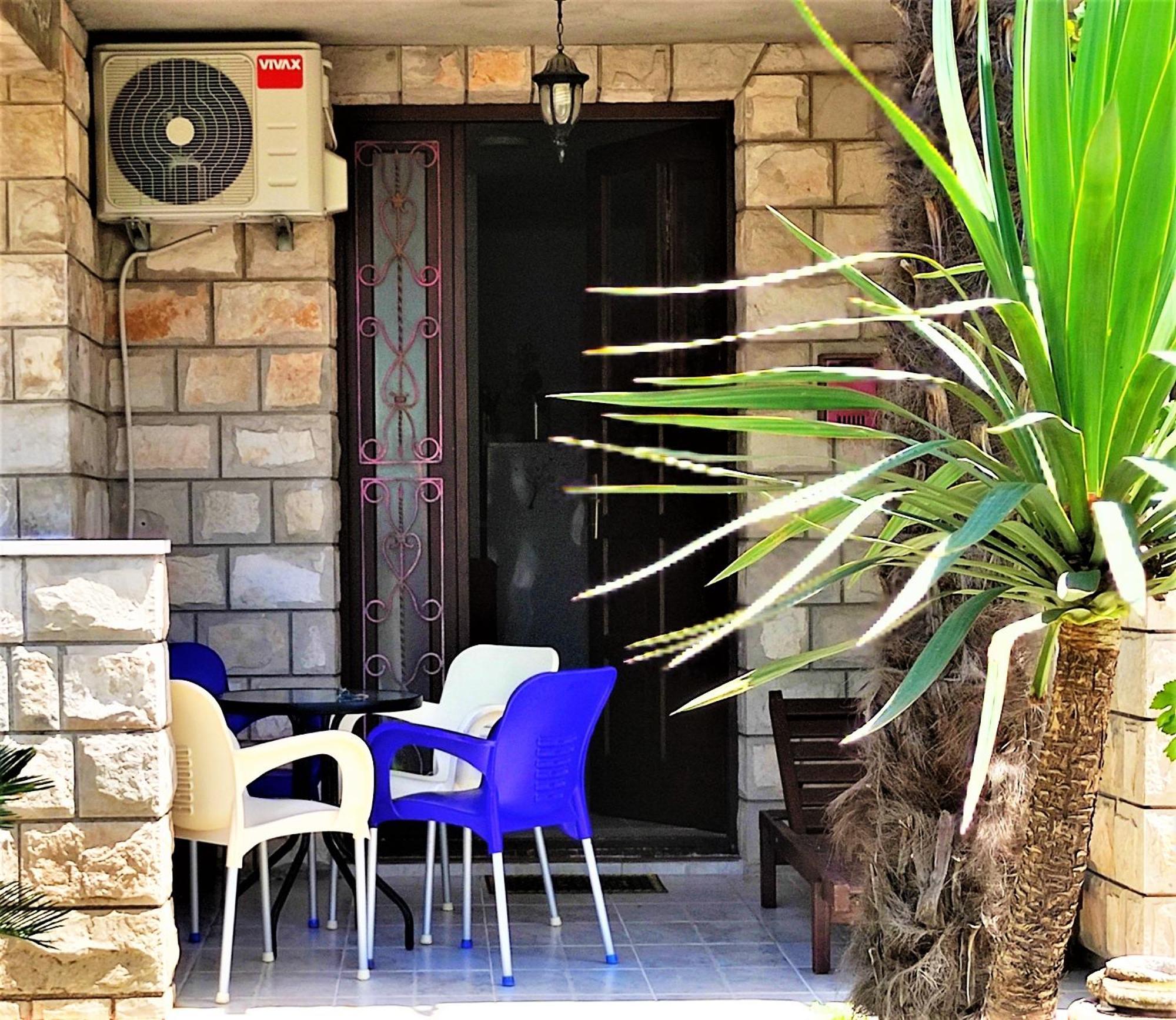 Kadena Apartments โกตอร์ ห้อง รูปภาพ