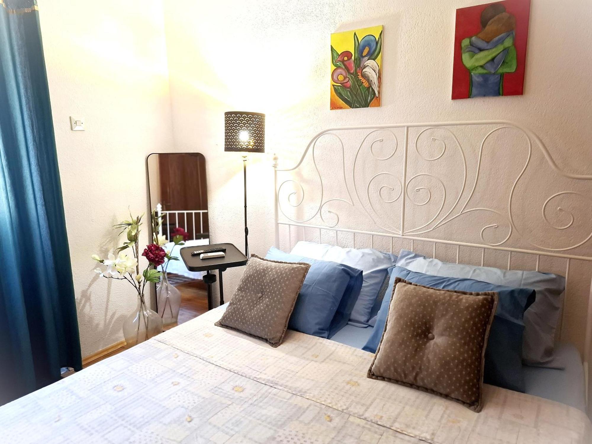 Kadena Apartments โกตอร์ ภายนอก รูปภาพ